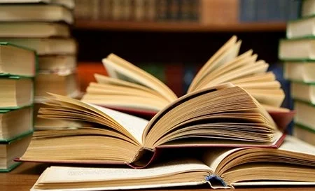 Aujourdhui cest la Journée Mondiale du Livre et du Droit dAuteur L