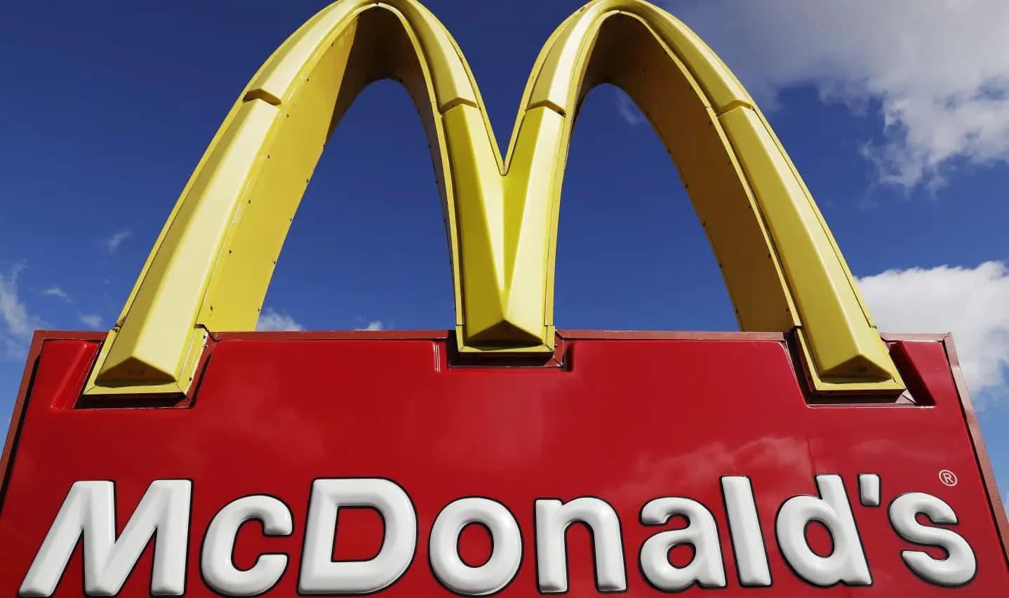 MCDONALD'S FRANCE ATTAQUÉ POUR LES PRATIQUES SOCIALES DE SES FOURNISSEURS BRÉSILIENS