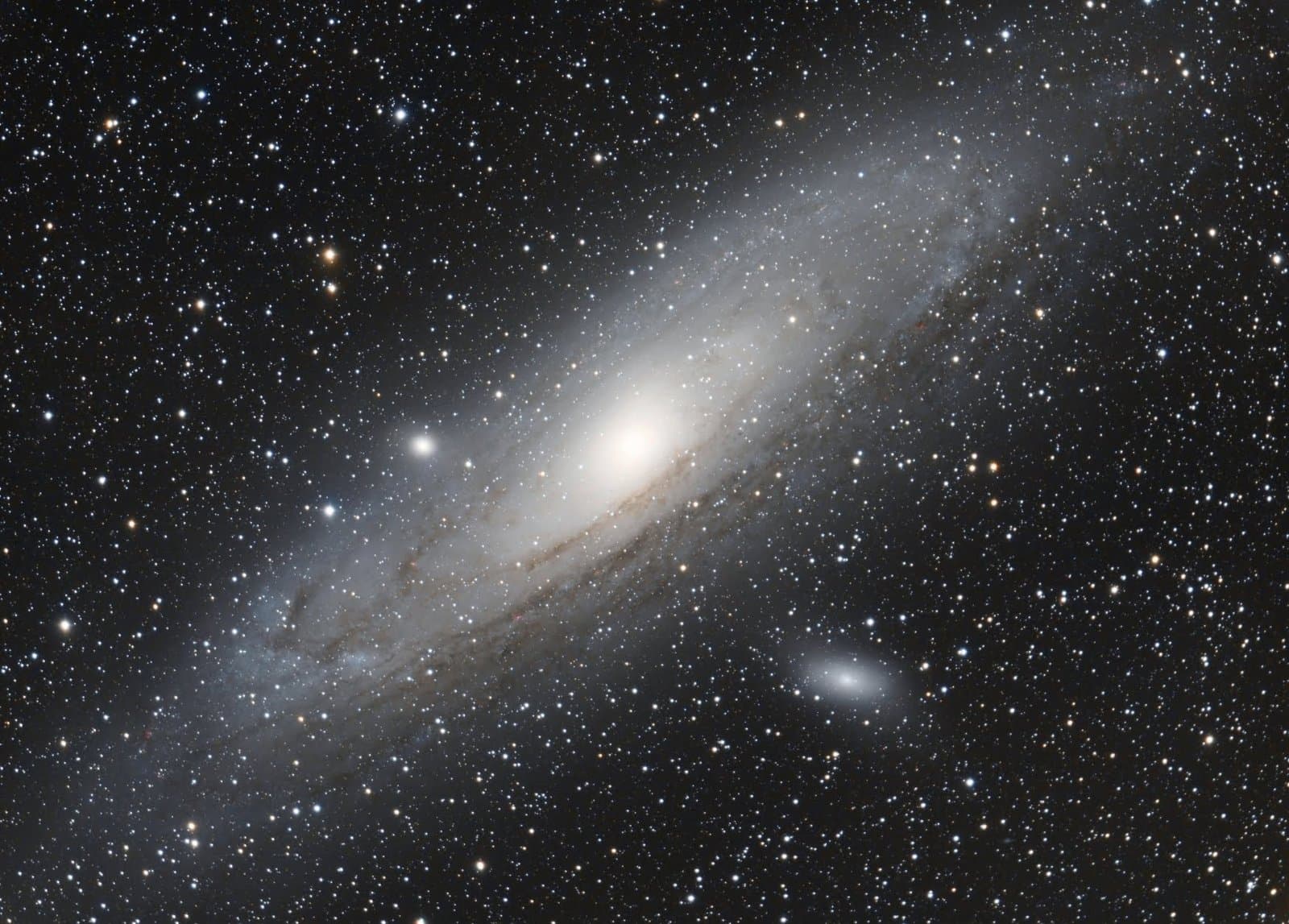 Lyrides, lumière cendrée, quatuor de planètes : que voir dans le ciel en avril 2022 ?