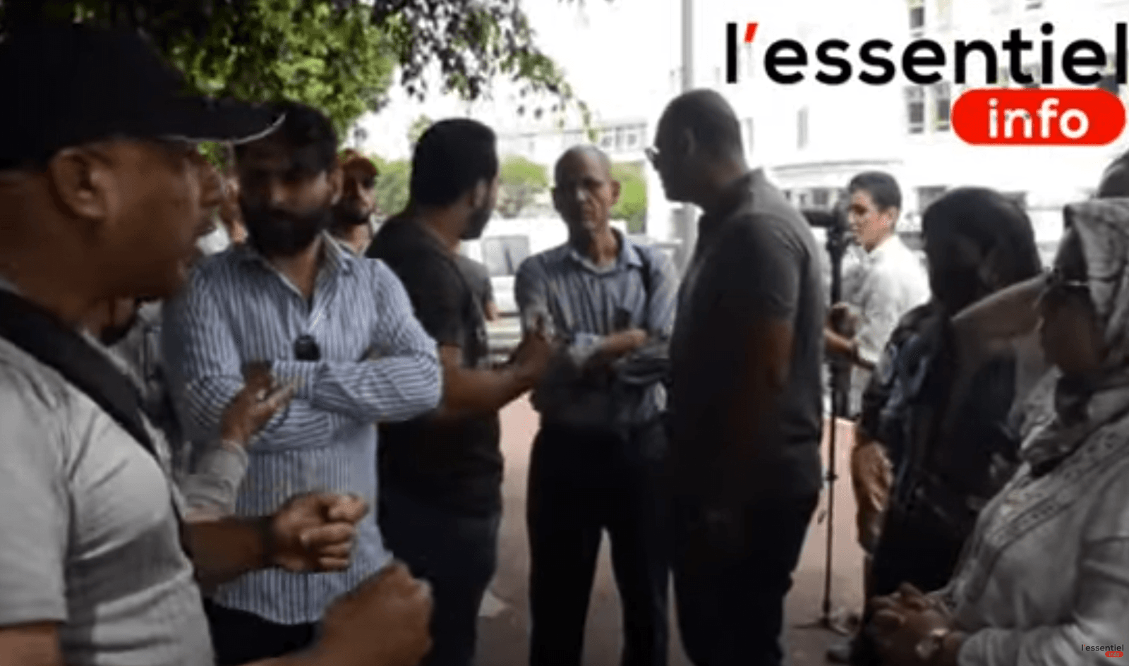 VIDEO - Etudiants marocains d’Ukraine: Les parents manifestent à Rabat