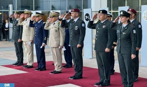 Le Général de Corps d’Armée, Inspecteur Général des FAR et Commandant la Zone Sud s’entretient avec le Chef d’Etat-Major Général des Forces de Défense Israéliennes - video