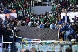 Une partie d'une tribune s'effondre dans un stade en Egypte, 27 blessés