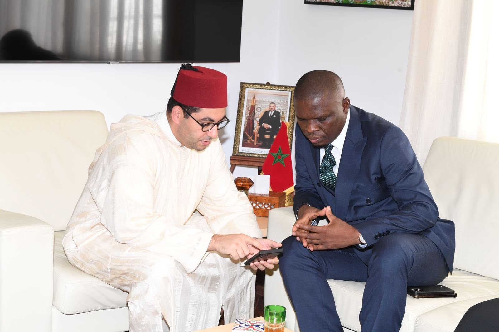 Rencontre entre les ministres marocain et ghanéen de la Jeunesse pour renforcer la coopération en Afrique.