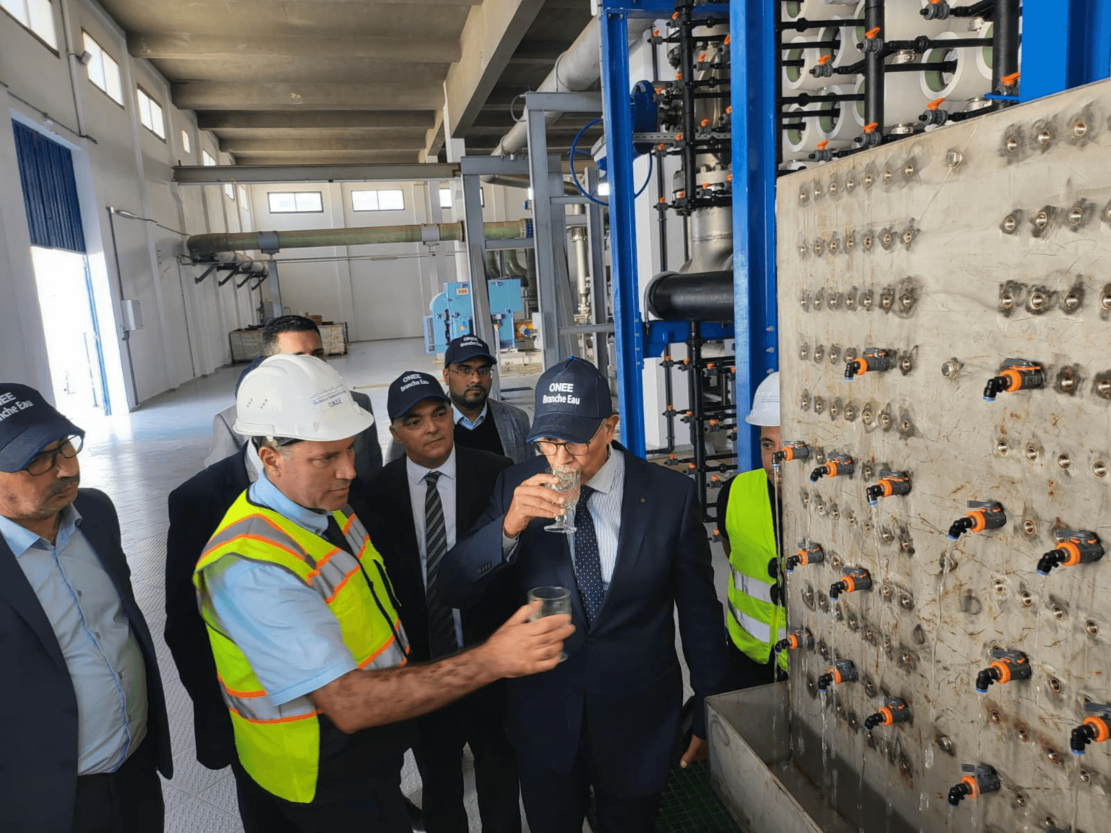 L'inauguration d'une station de dessalement d'eau de mer à Guergarat pour le développement des régions du sud.