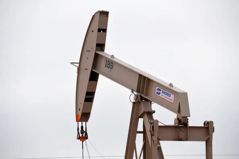 Les prix du pétrole augmentent de plus de 2% après les frappes américaines au Yémen.