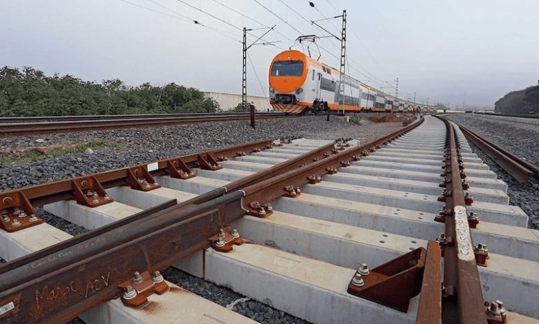 Le Maroc envisage d'étendre l'électrification des transports ferroviaires.