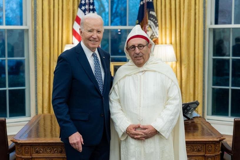 L'Ambassadeur de SM Le Roi, M. Amrani, présente ses lettres de créance au Président Joe Biden