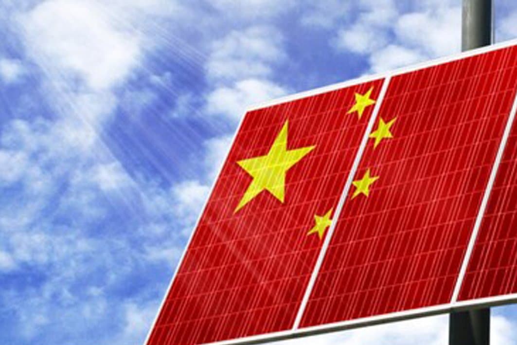 Comment l'Invasion de Panneaux Chinois à prix cassé Secoue l'Europe et Influence le Maroc?