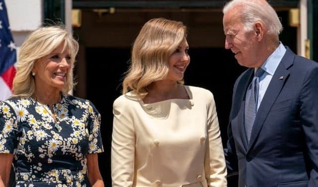 La Première Dame Ukrainienne Olena Zelenska Absente d'un Événement Clé à Washington