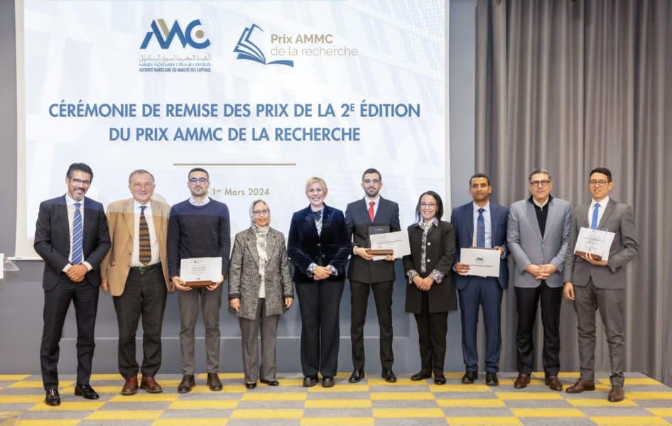 AMMC récompense l'excellence académique : les lauréats de la 2e édition du Prix de la Recherche dévoilés.