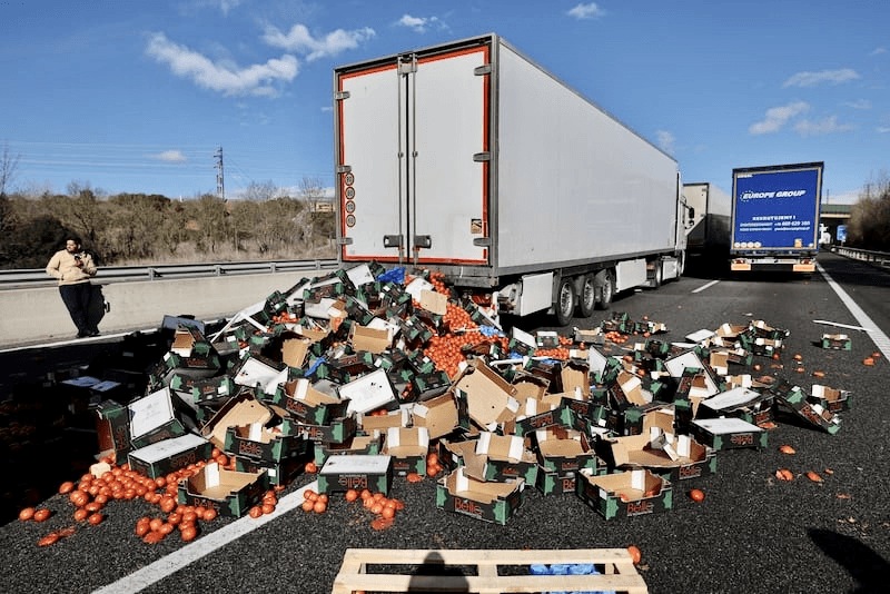 La justice espagnole ouvre une enquête sur le cas de destruction des marchandises marocaines par certains agriculteurs espagnols