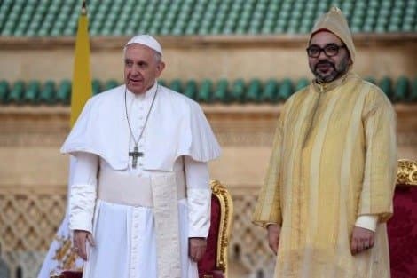 Sa Majesté le Roi, félicite le Pape François à l’occasion de l’anniversaire de son investiture à la mission papale