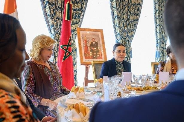 La Princesse Lalla Asmae préside un déjeuner offert par SM le Roi en l'honneur de la Première Dame de Côte d’Ivoire.