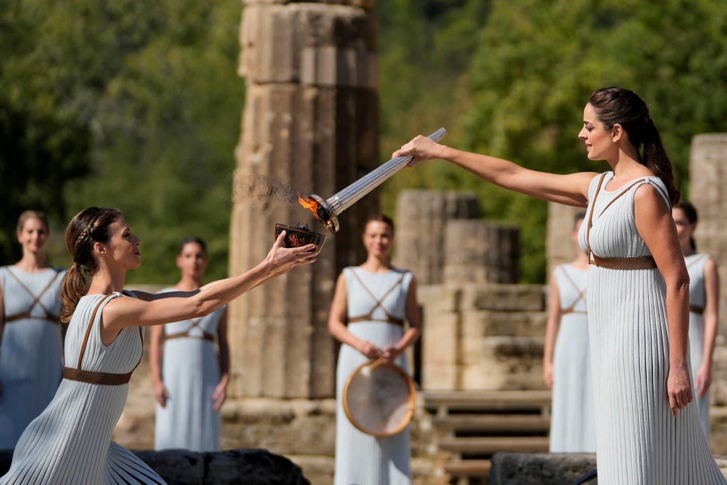La flamme olympique allumée à l'ancienne Olympie : Paris se prépare pour les Jeux de 2024