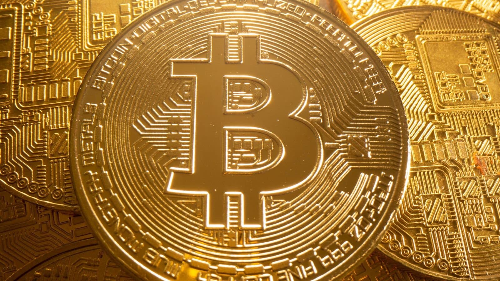 Bitcoin cède sous les 69 000 $ malgré les liquidations massives de 175 millions de dollars