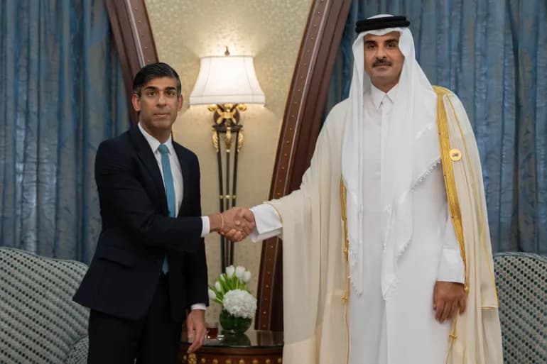 Émir du Qatar discute avec le Premier ministre britannique de la situation à Gaza