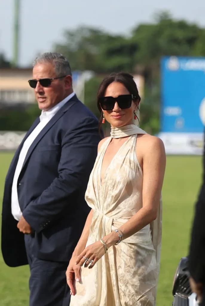 72 Heures au Nigeria : Les Tenues de Meghan Markle à 150 000 Dollars