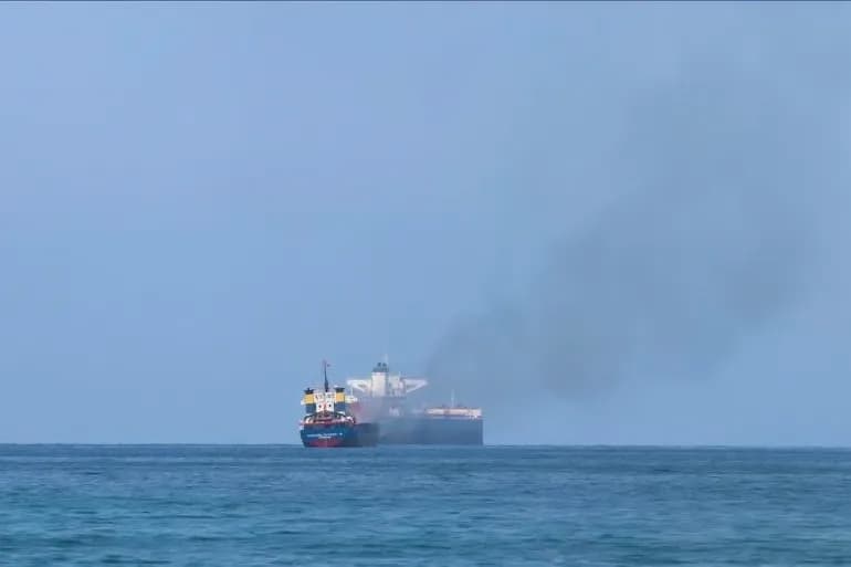 Rapports faisant état de deux navires ciblés au large du Yémen