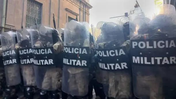 Ce qui s'est passé en Bolivie était-il un coup d'État ou un spectacle théâtral ?