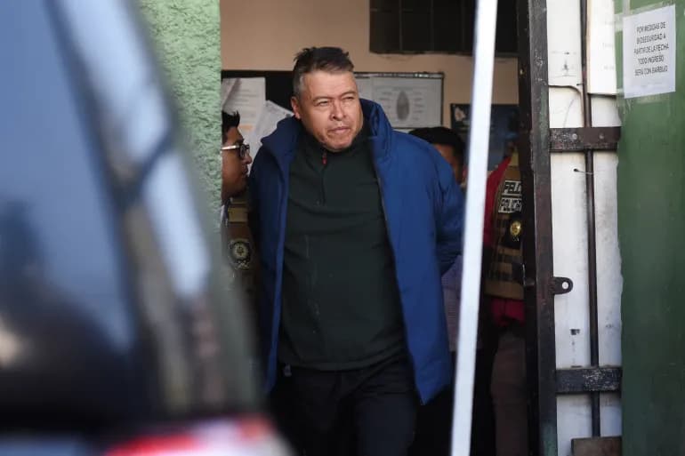 Guardian : La tentative de coup d’État en Bolivie était-elle une farce mise en scène par le président ?