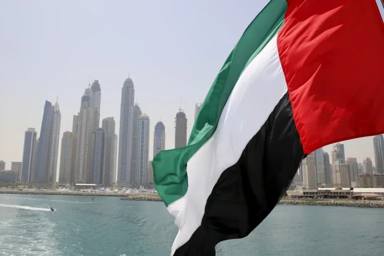 Perpétuité, emprisonnement et expulsion.. Les Émirats arabes unis jugent 57 Bangladais qui ont manifesté sur leur sol