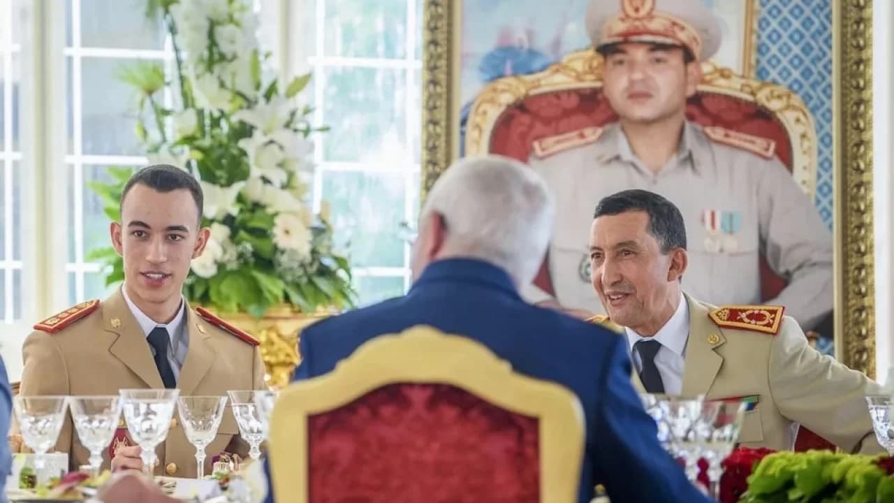 Sur ordre de SM le Roi, le Prince Moulay Hassan reçoit une lettre de félicitations et de loyauté de la part des Forces Armées Royales