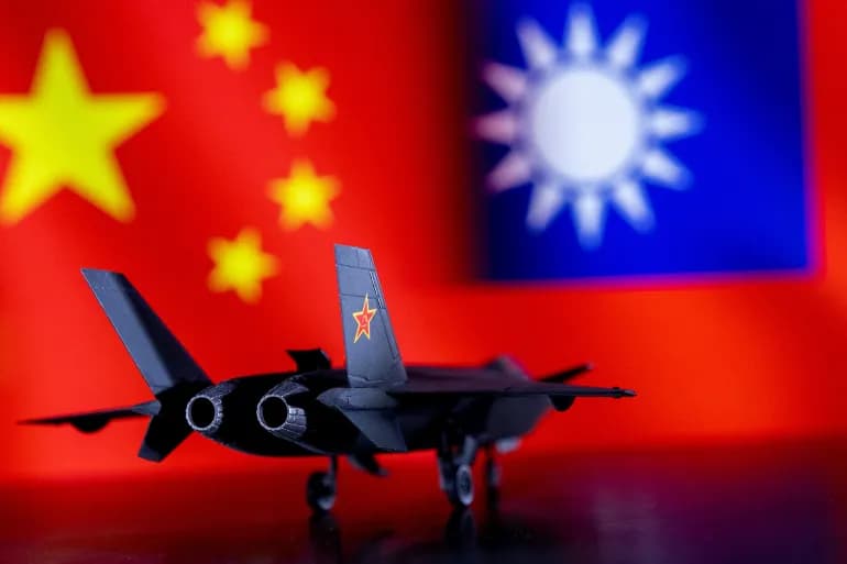 Taïwan détecte 66 avions militaires chinois dans ses environs et un destroyer japonais à proximité