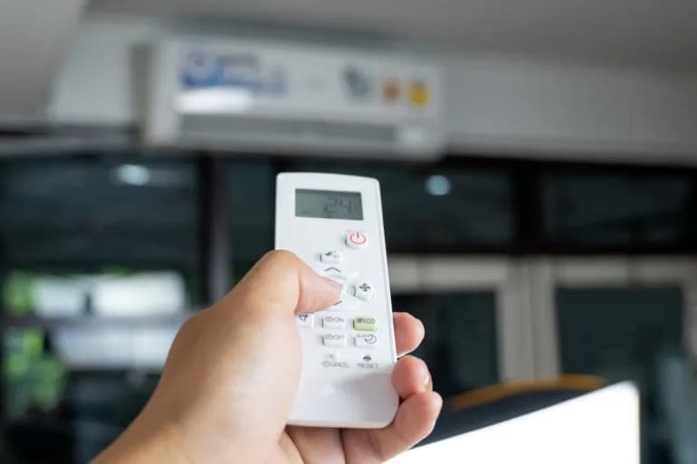 7 façons de réduire votre facture d'électricité lorsque vous utilisez des climatiseurs en été
