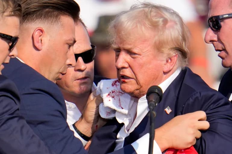Les républicains exploitent la tentative d’assassinat de Trump pour accuser les démocrates de violence politique.