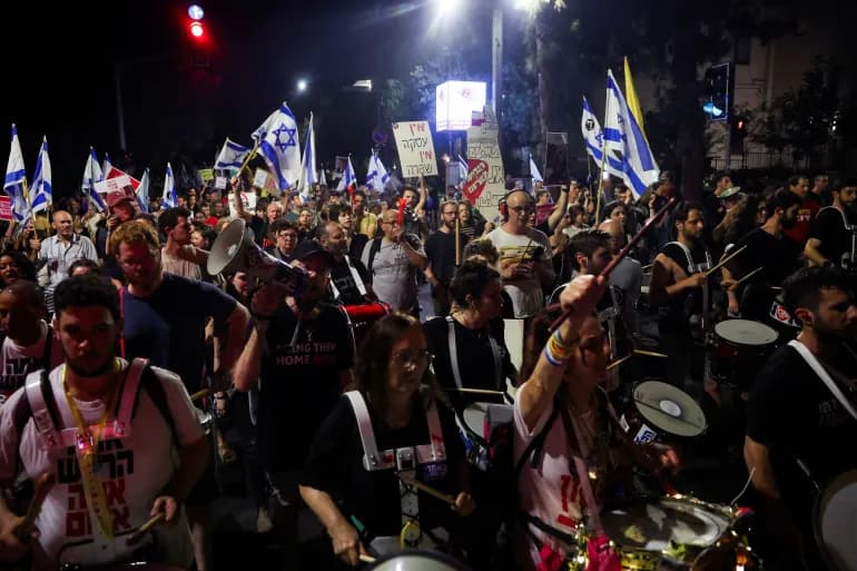 Des centaines de manifestants tentent de rejoindre le siège de Netanyahu à Jérusalem