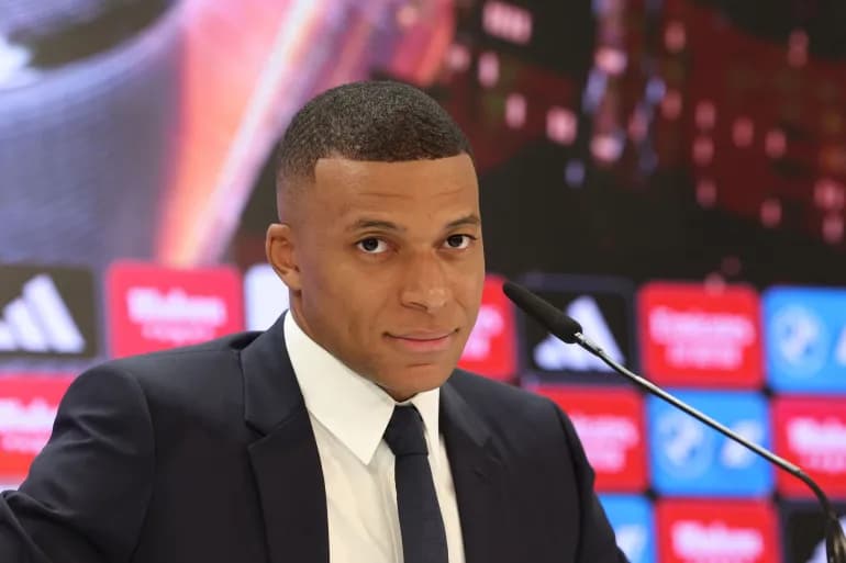 Mbappé reprend le club français de Cannes et devient le plus jeune propriétaire de clubs professionnels d'Europe