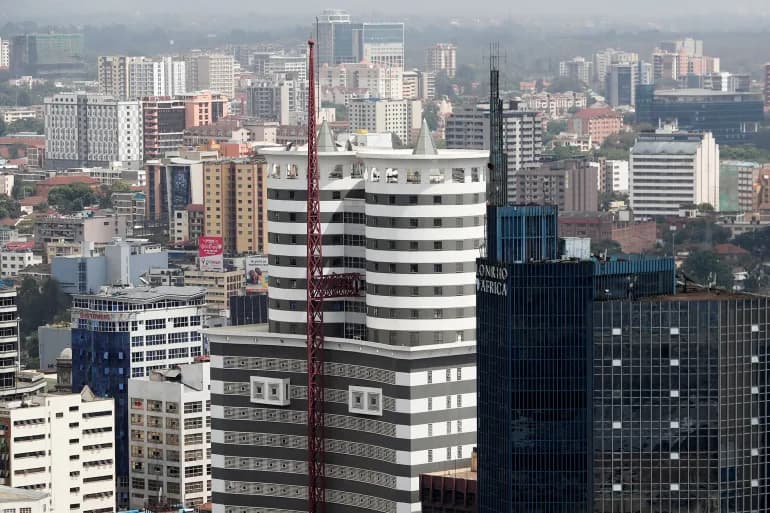 Le Kenya rétablit certaines de ses taxes abolies, menaçant un retour des troubles
