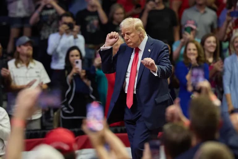 Trump veut reprendre le pouvoir. Qui l’a devancé ?