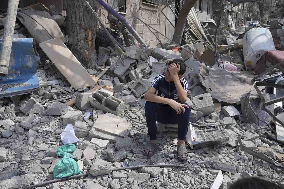 Enfants de Gaza : souffrance et survie sous les décombres