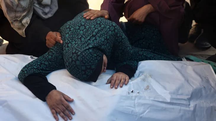 Martyrs lors de raids intensifs sur Gaza et meurtre d’un soldat israélien