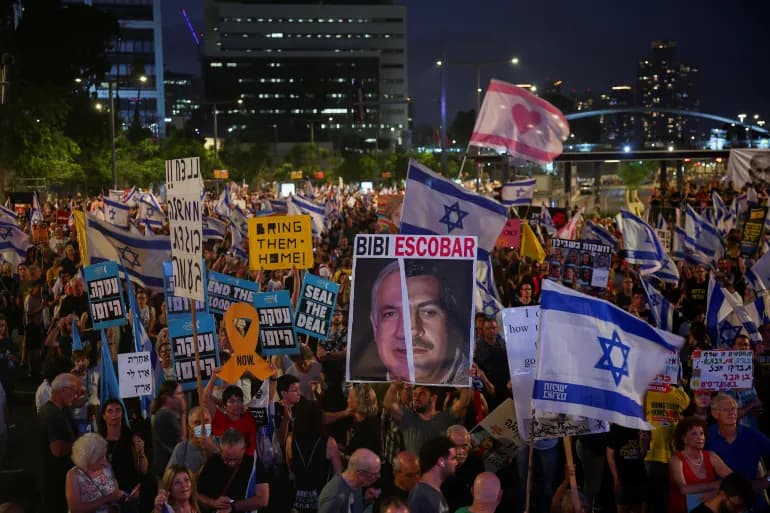 Manifestations massives dans 40 endroits en Israël exigeant un accord d'échange immédiat