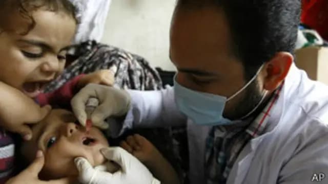 La campagne de vaccination contre la polio se poursuit à Gaza