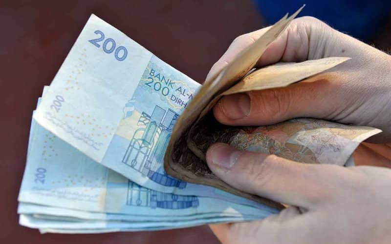 L’épargne nationale baisse légèrement : 32,1 % du PIB en 2024