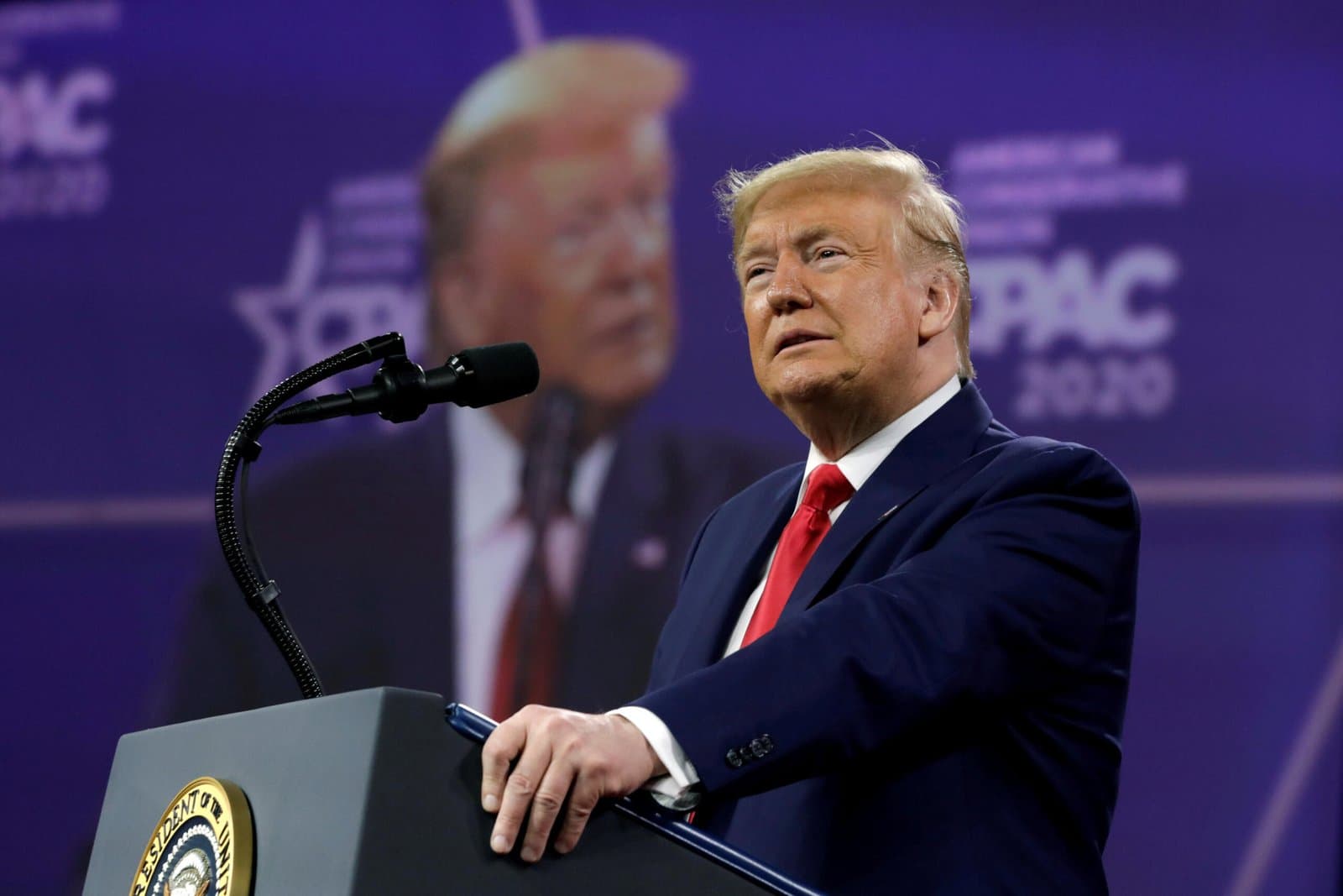 Trump promet des réductions fiscales pour les Américains vivant à l'étranger