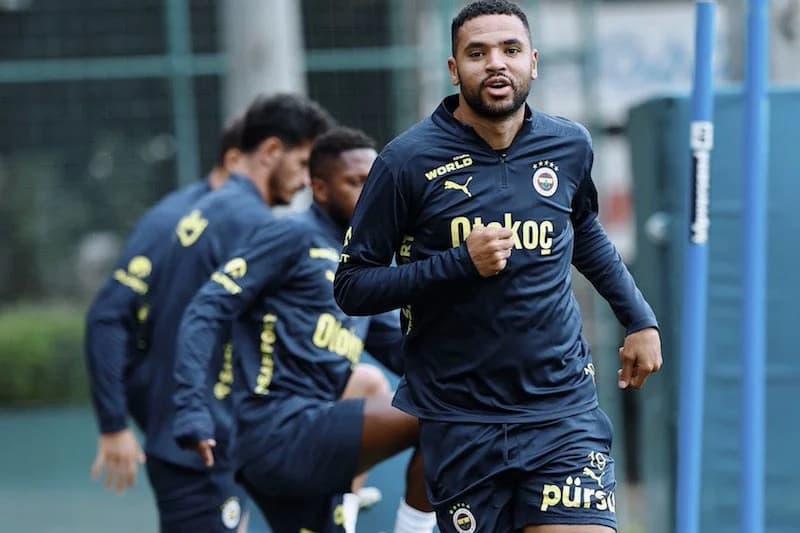 Mourinho soutient Youssef En-Nesyri face aux critiques de ses performances