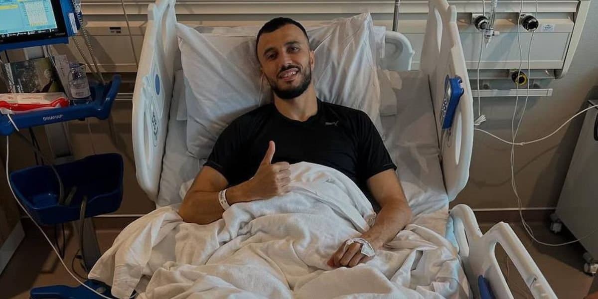 Romain Saïss subit une intervention chirurgicale réussie au Qatar