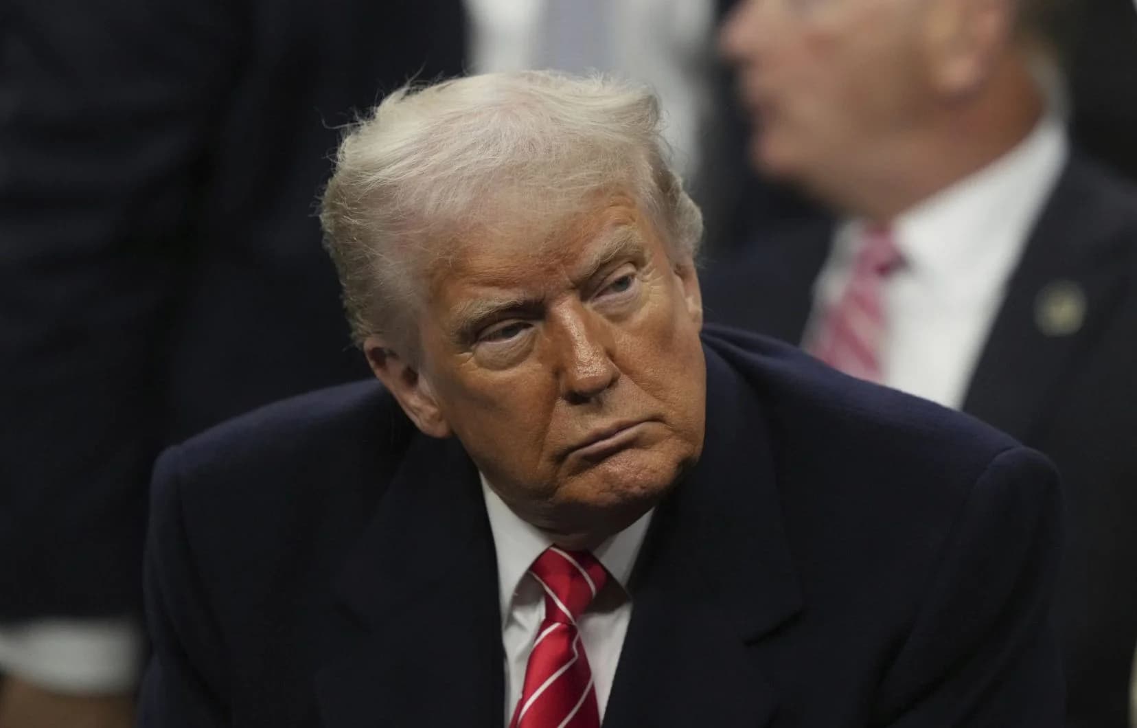 Trump impose des droits de douane sur le pétrole vénézuélien