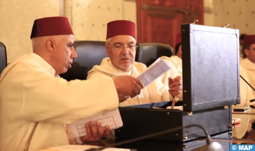 Fès : Dons royaux au profit des personnes vulnérables