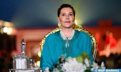 Lalla Hasnaa rend hommage à des figures culturelles à Bakou