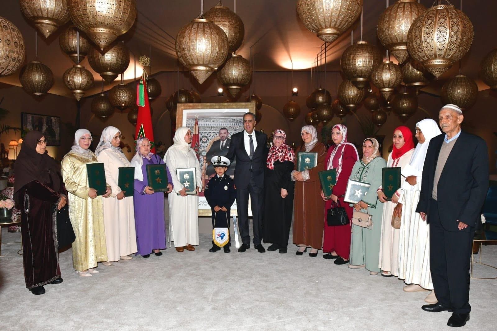 Hammouchi rend hommage aux familles des martyrs du devoir