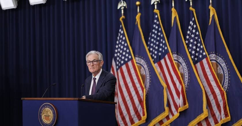 Powell évoque un possible allègement monétaire