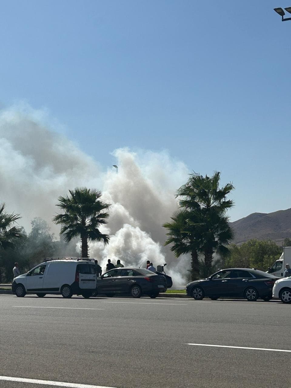 Incendie d’une Mercedes après le péage de Marrakech