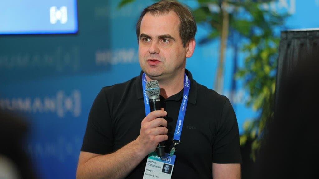 IA: DeepL supprime un quart de ses effectifs !