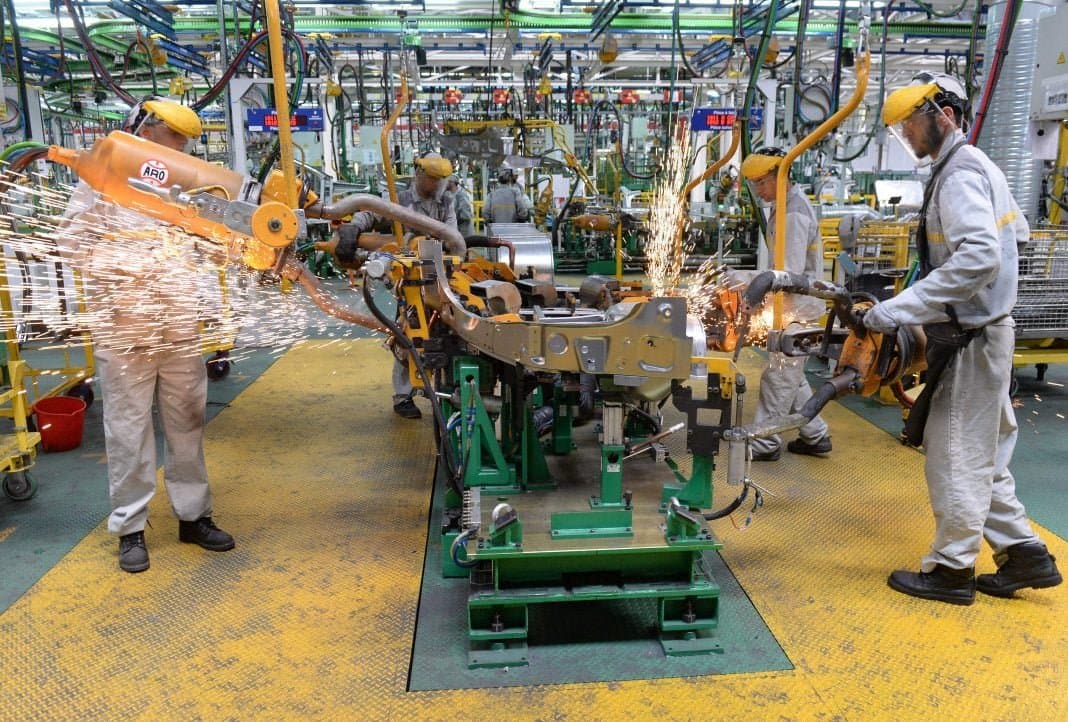 Industrie: La production attendue en hausse