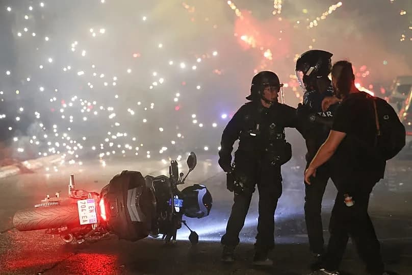 Plus de 890 arrestations après le sacre du PSG